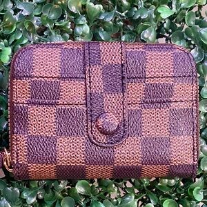 BRAND NEW WITH TAGS Mini Brown Checkered Zip Wallet